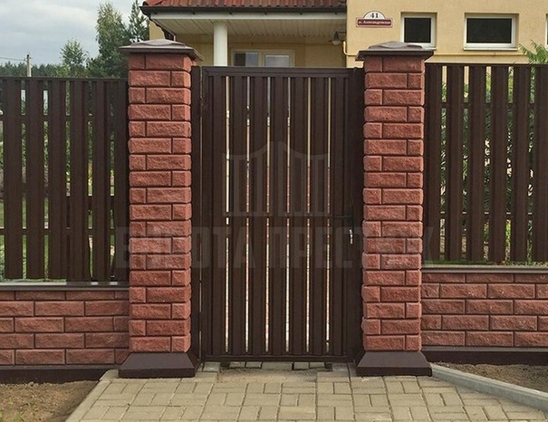 Недорогая калитка из профлиста для забора КЛ-160