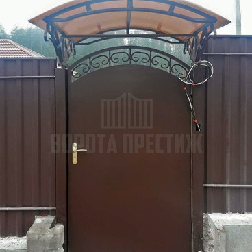 Металлическая калитка с элементами художественной ковки КЛ-210 - фото 4