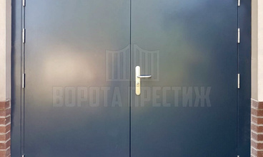 Распашные двухстворчатые ворота для гаража ГР-367