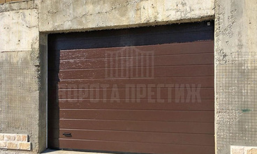 Металлические секционные ворота для гаража ГР-197