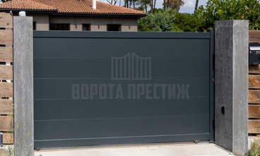 Черные откатные ворота для частного дома ОТ-351