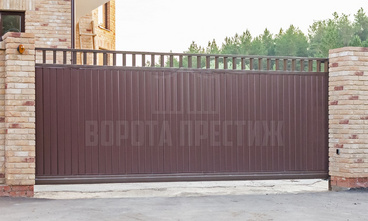 Откатные ворота из профнастила для частного дома ОТ-391