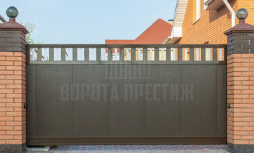 Откатные ворота  с обшивкой сэндвич-панелями ОТ-437