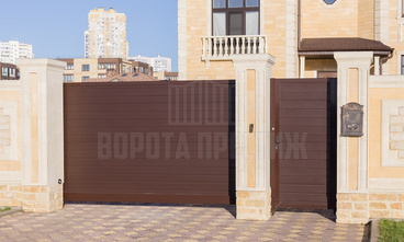 Автоматические ворота с обшивкой сэндвич-панелями ОТ-440 - фото 2