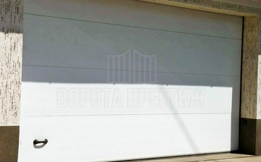 белые гаражные ворота - фото 2