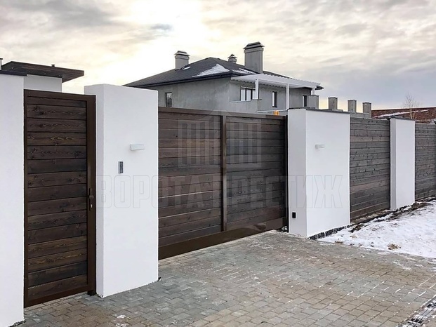 Современные деревянные ворота для загородного дома ОТ-121 - фото 3